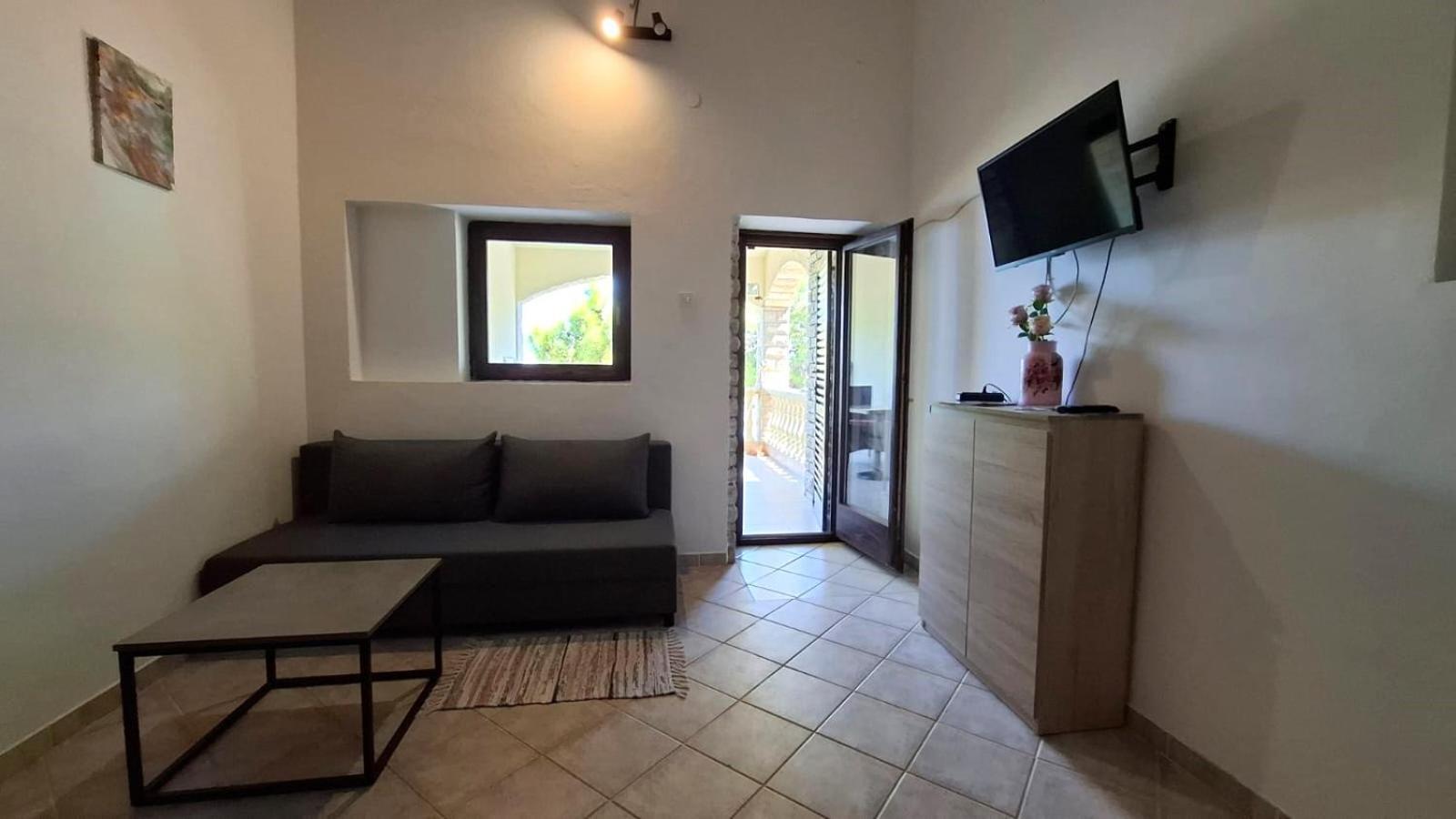 Apartman Karin Donji Karin Extérieur photo